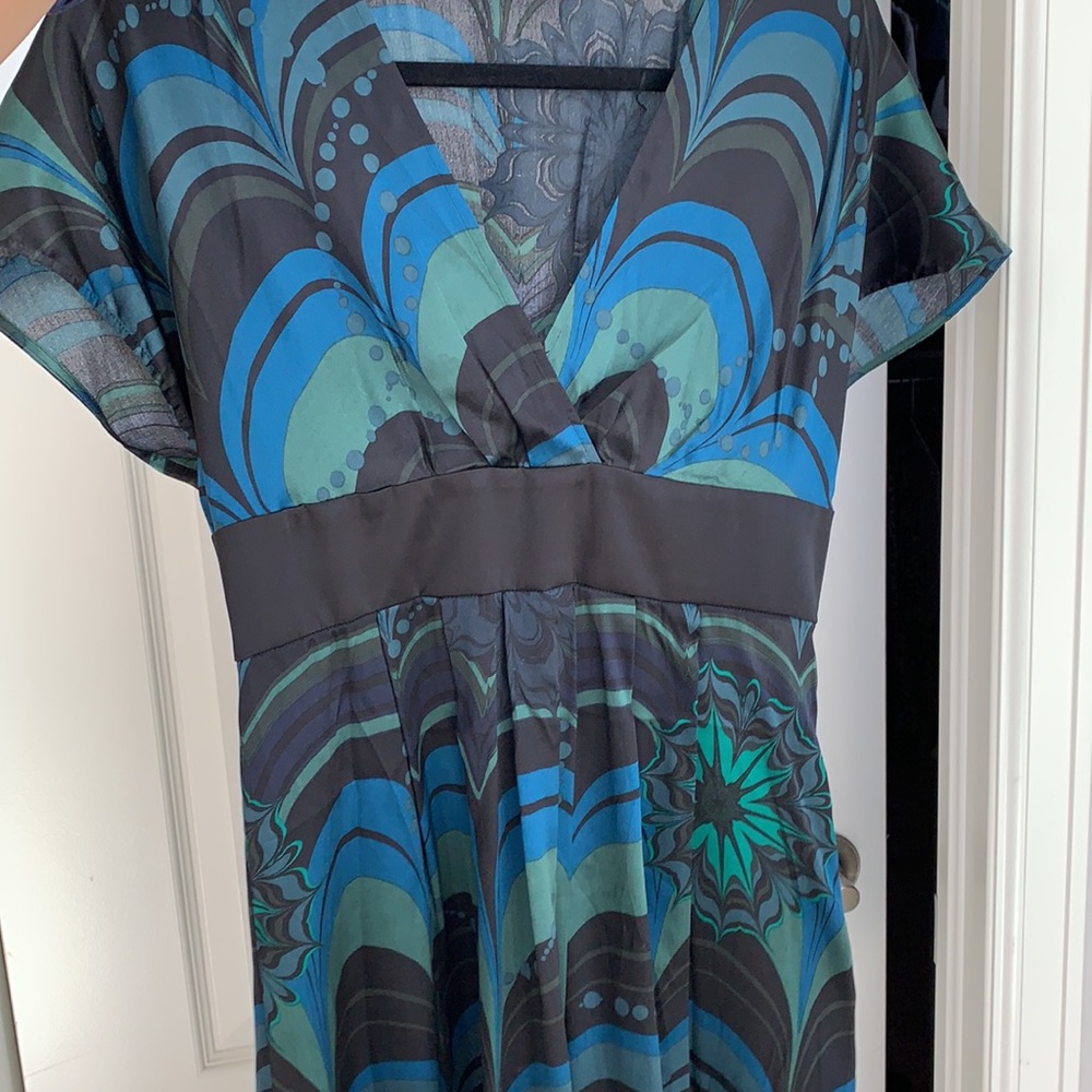 Bright Express short sleeve satiny dress